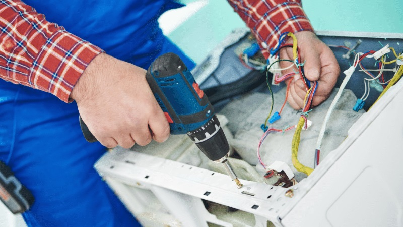 Söğütlü Sigma Sigma çamaşır makinesi kart tamiri – Su almama arızası orijinal parça ile giderildi. - Teknik servis örneği